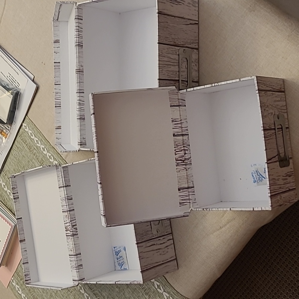 3 nesting boxes. Cardboard. Wood grain print. - Picture 3 of 3